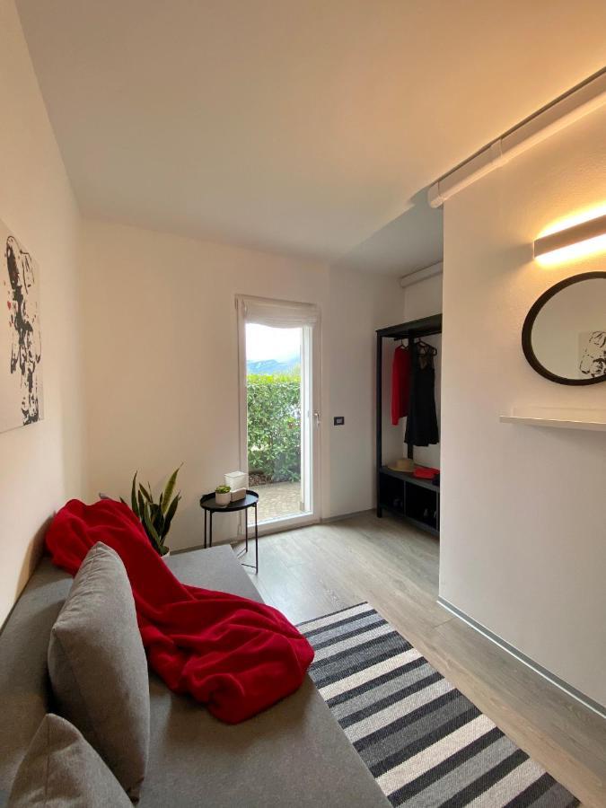 Appartamento Miranda Con Giardino Privato E Pool ภายนอก รูปภาพ