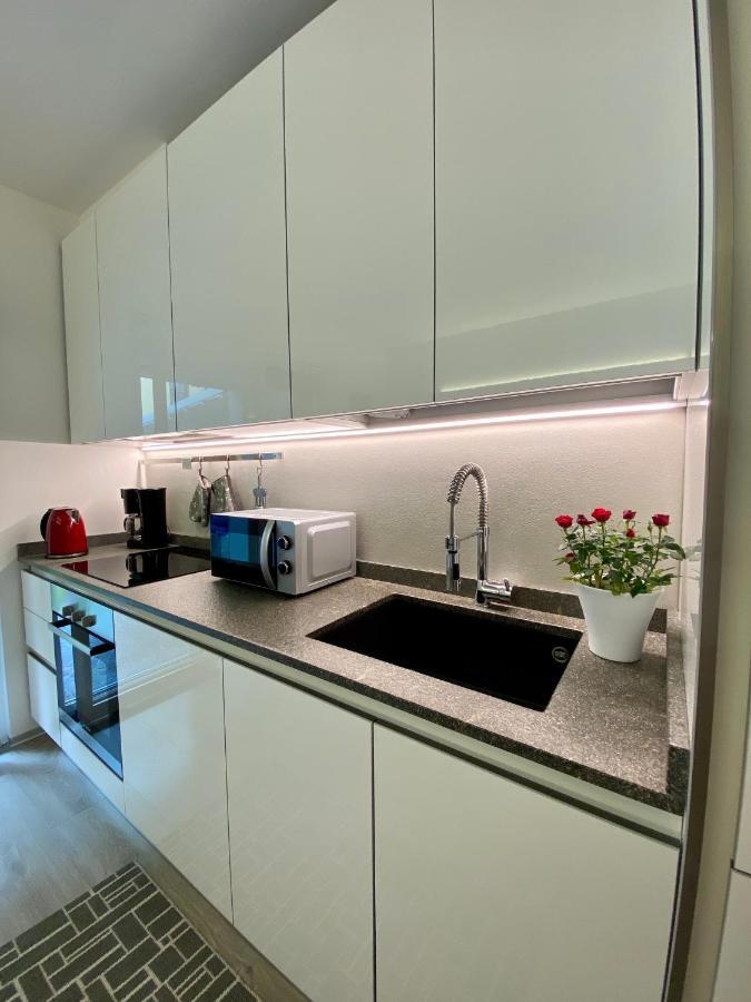 Appartamento Miranda Con Giardino Privato E Pool ภายนอก รูปภาพ